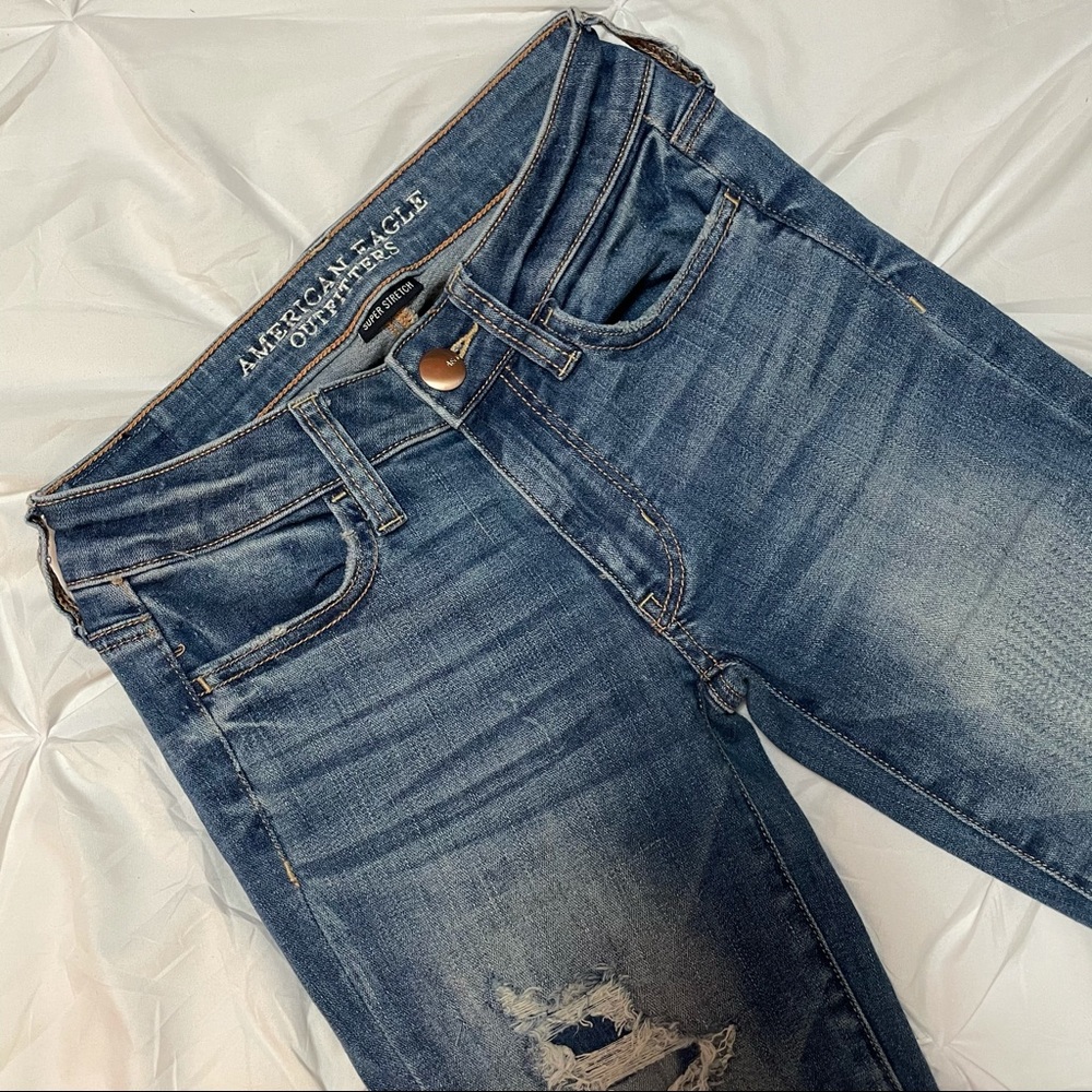 AEO Super Stretch Distressed Jeggings